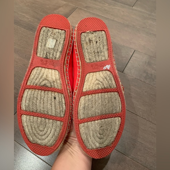 Flats - Picture 2 of 4